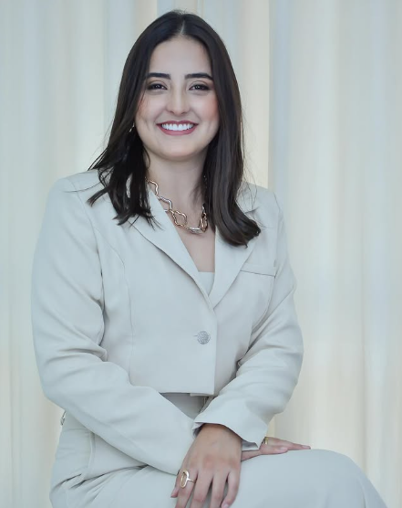 Dra. Camila Batista — Advogada